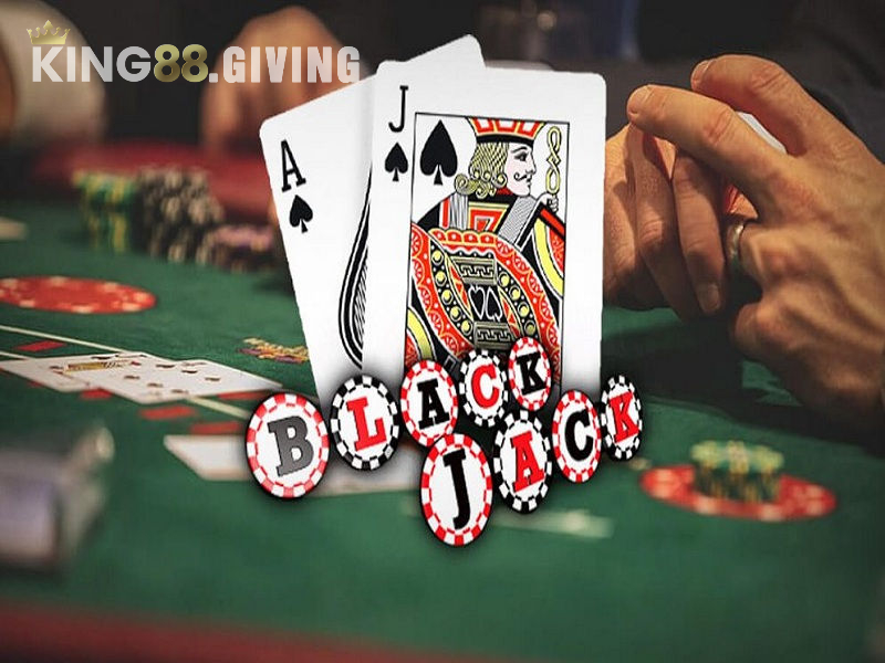 Game bài Blackjack sử dụng bộ bài tiêu chuẩn 52 lá